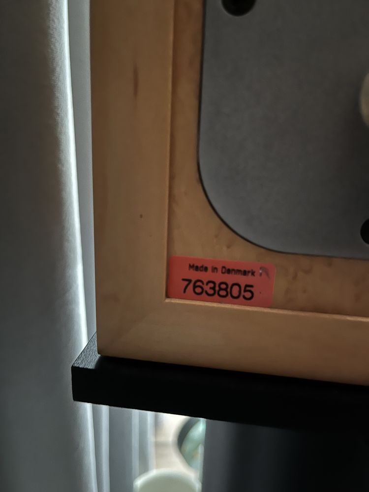 Kolumny dynaudio 1.3 se ze standami