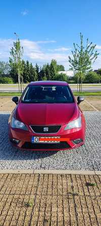 Seat Ibiza Samochód w bardzo dobrym stanie z małym przebiegiem