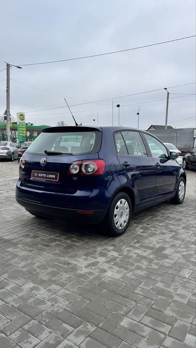Volkswagen Golf Plus Фольксваген Гольф Плюс  2006р 1.6 MPI бенз 5МКПП