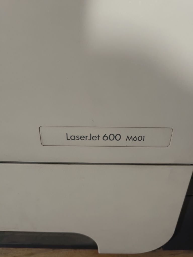 Принтер LaserJet 600 M601