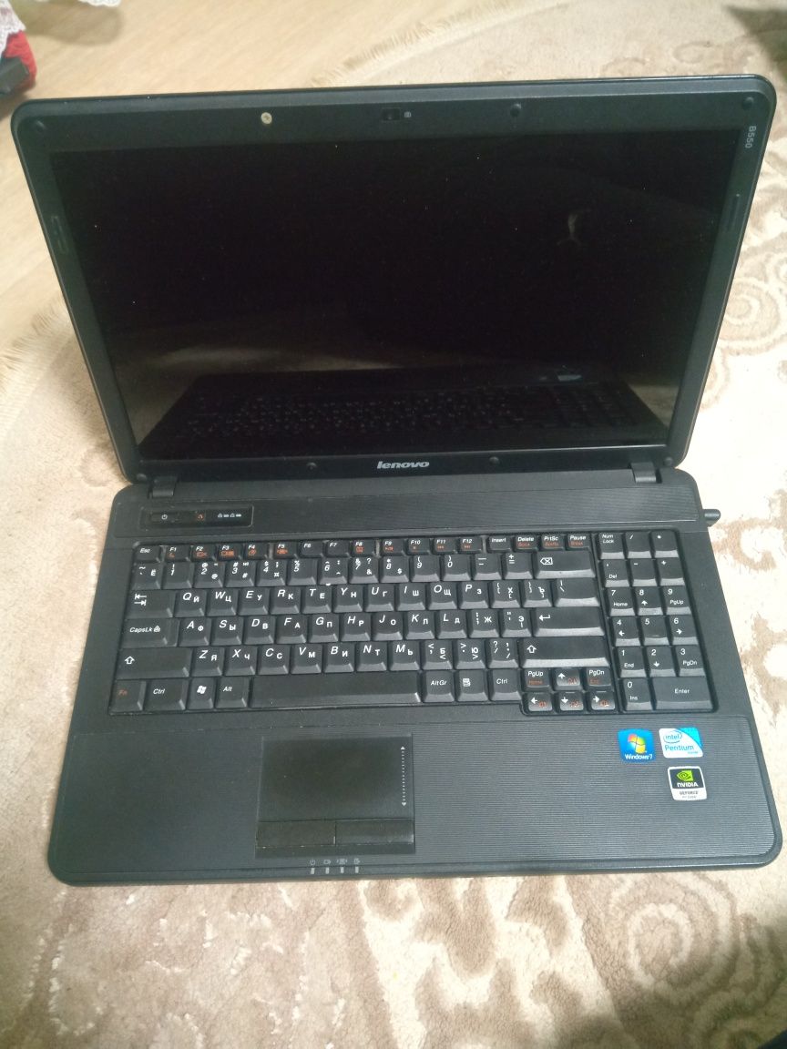 Ноутбук 15.6" Lenovo B550 Intel Pentium T440 4Gb RAM 320Gb HDD