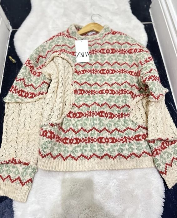 Трикотажний светр Zara розмір м свитер Zara світер Zara з узором коси