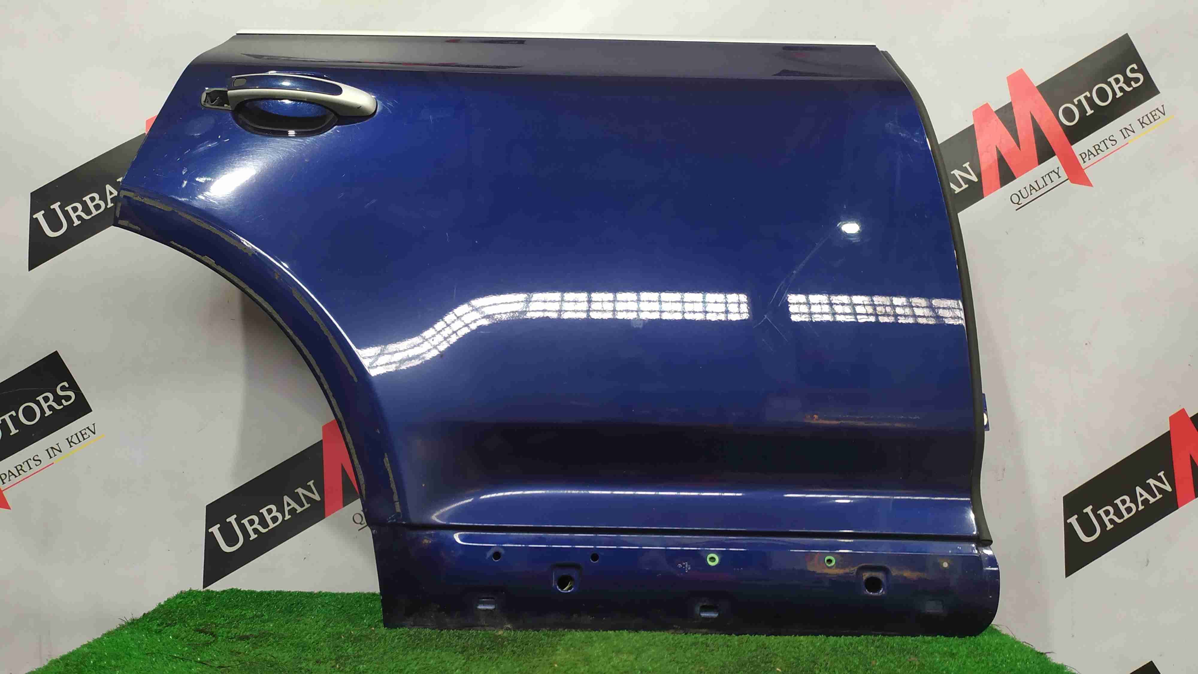 Дверь задняя правая Porsche Cayenne 957 7l0831444a
