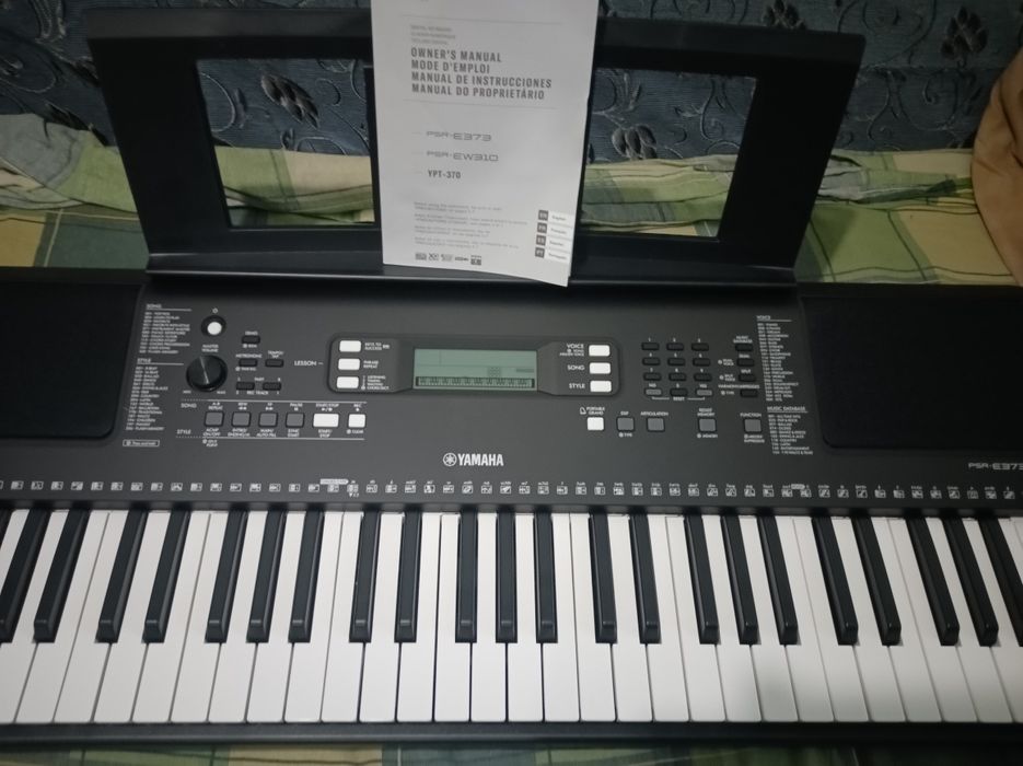 Синтезатор YAmaha psr e373