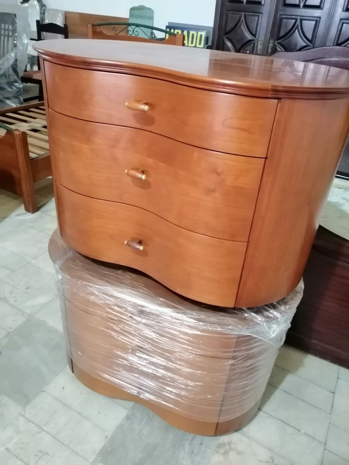 Cômoda e Mesas cabeceiras