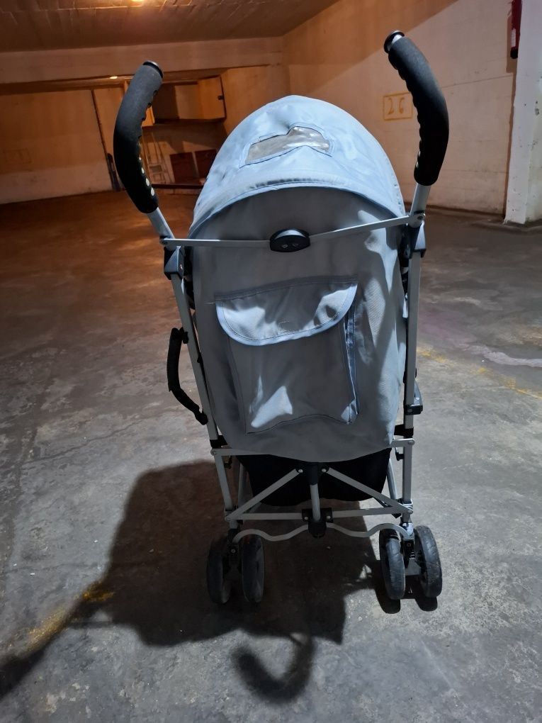 Carrinho de Bebé