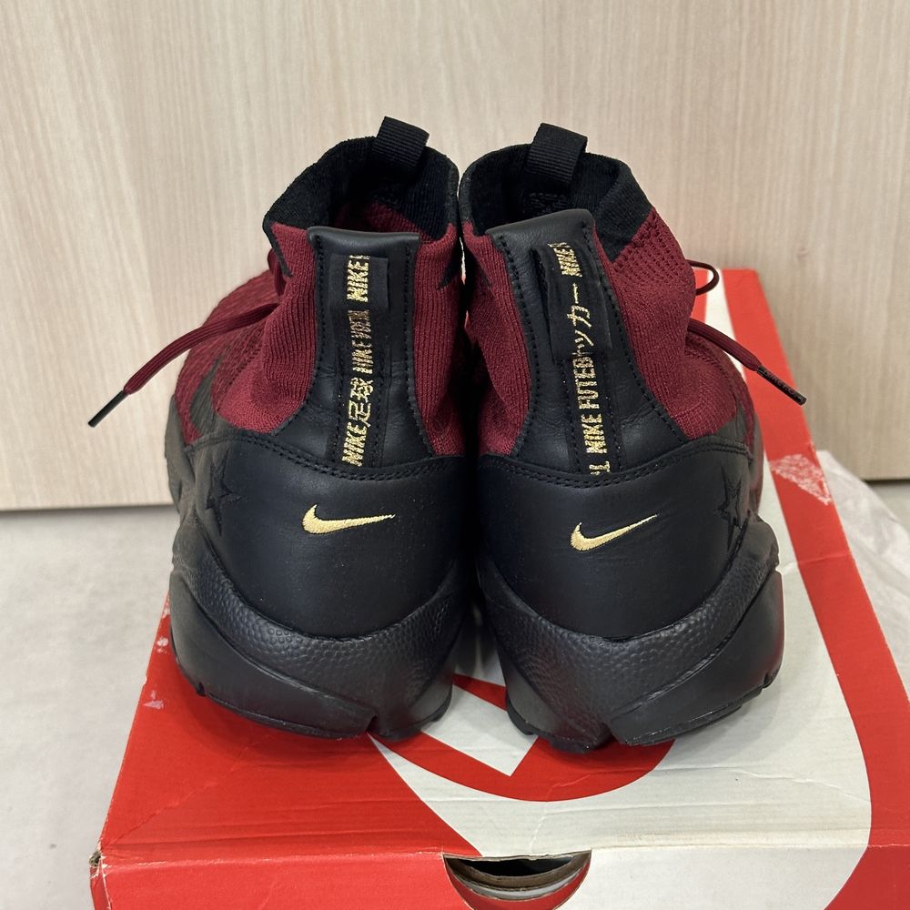 Оригінальні кросівки Nike Air Footscape Magista розмір 12us