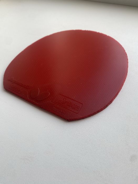 Накладка Butterfly Dignics 05 червона та чорна