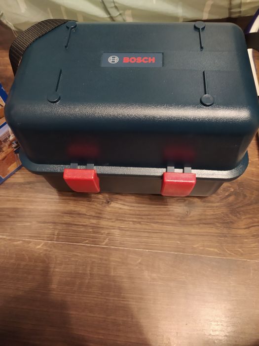 Niwelator Bosch professional GOL 20D