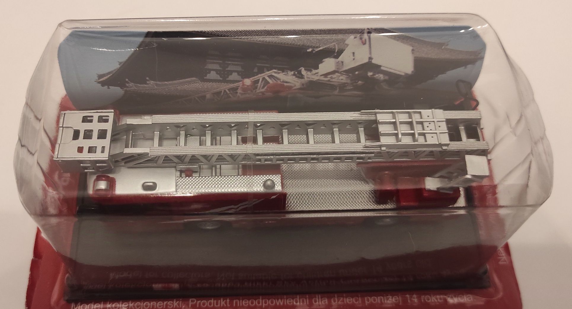 Model w skali 1:80 Nikki Sky Action Ladder Japan 2003 (M19)