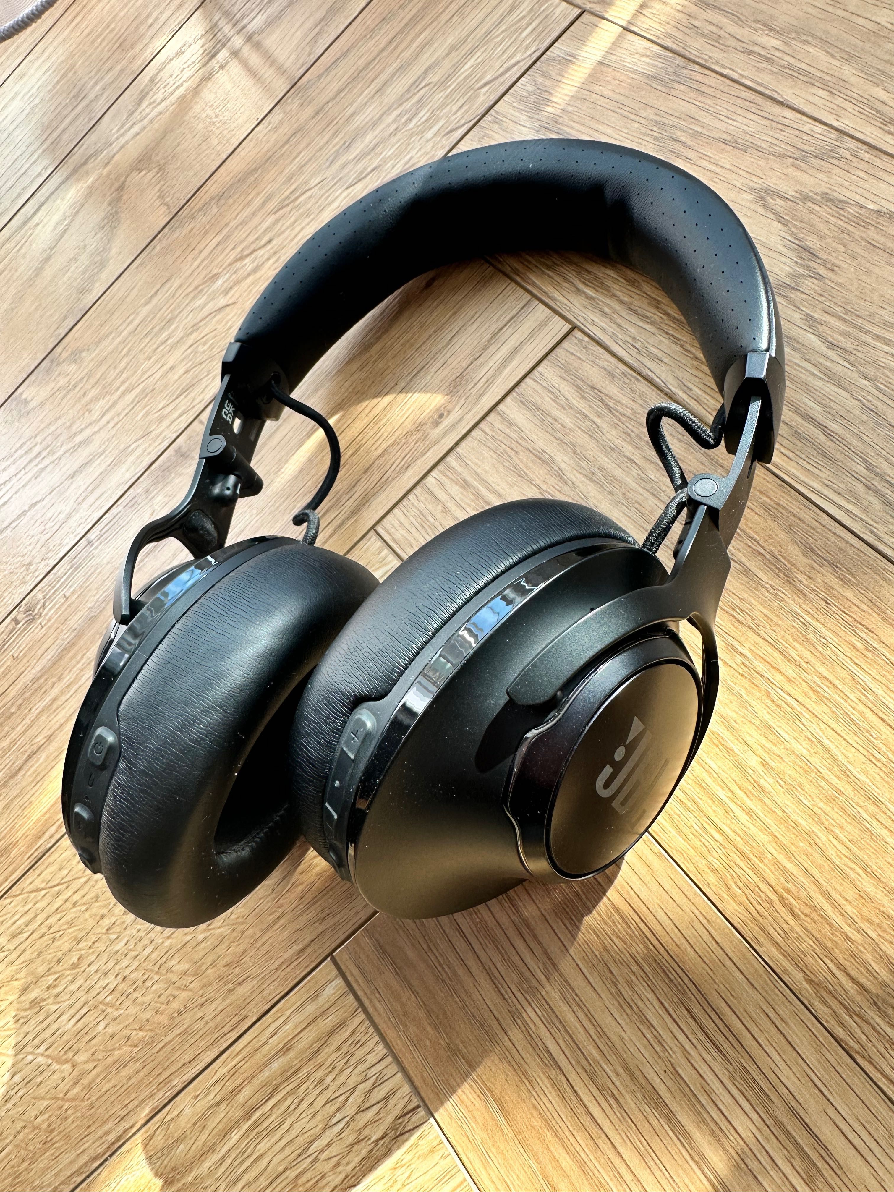 Słuchawki bezprzewodowe JBL CLUB 950 NC