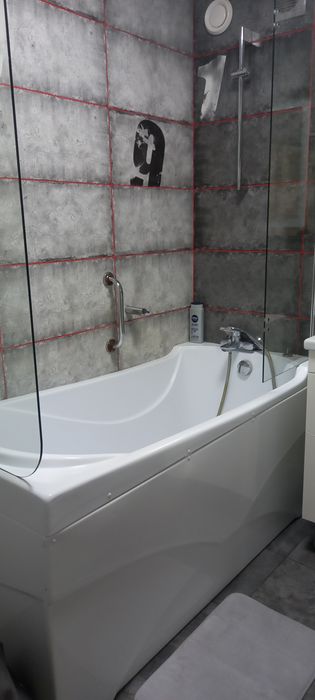 Здам 2-х кімнатну квартиру в центрі міста