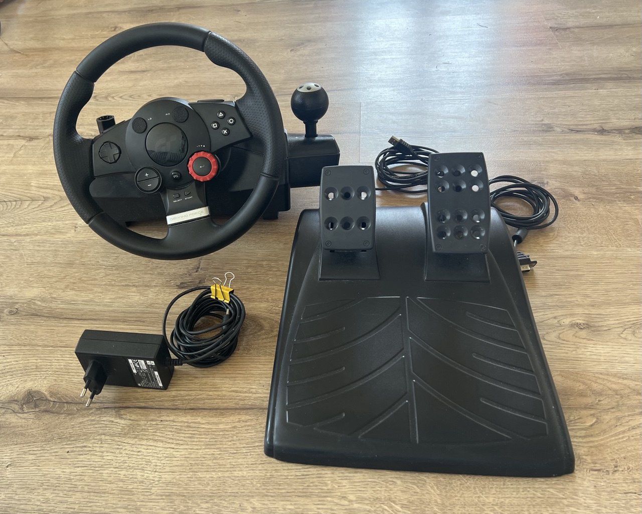 Руль Logitech driving force gt