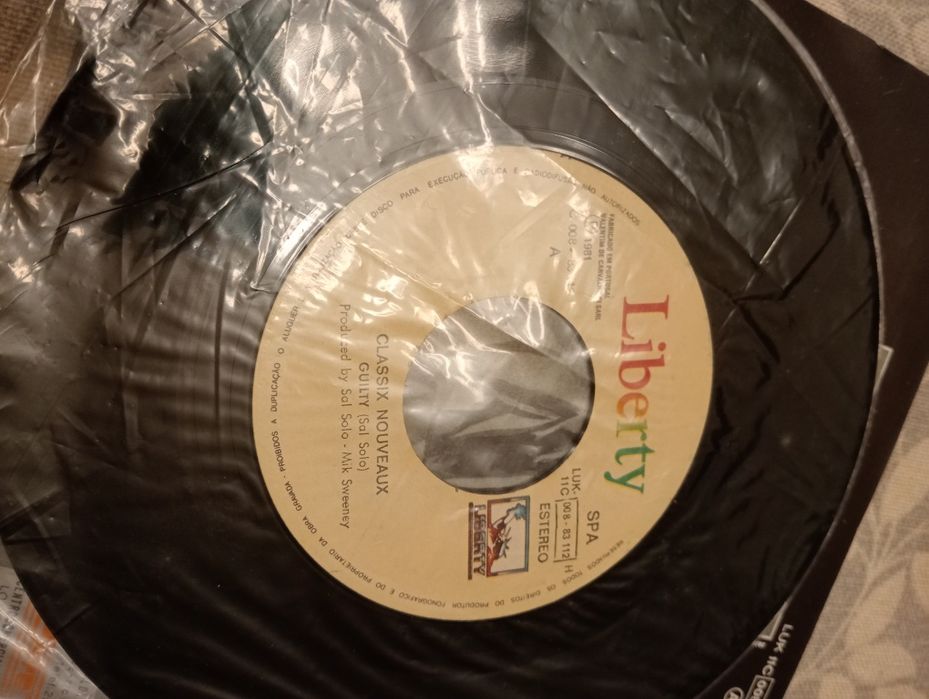 Vinil 7 'pol Classix Nouveaux c/ Guilty & Night People