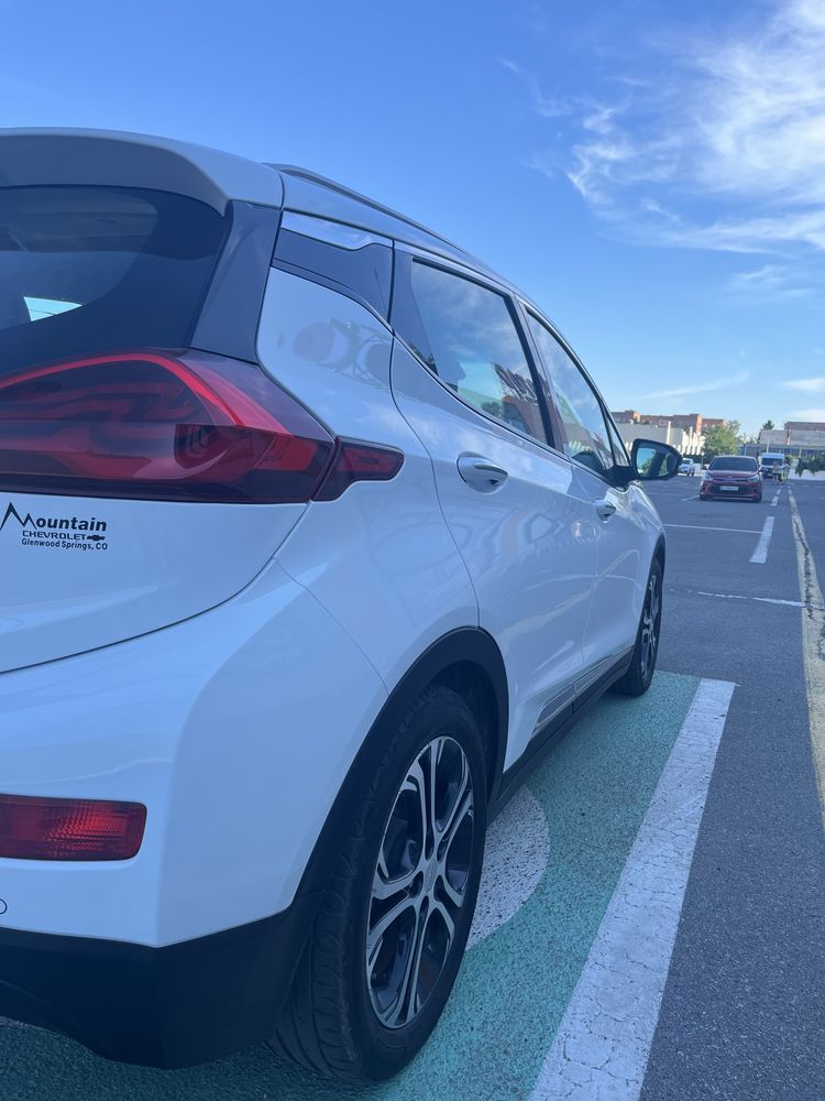 Chevrolet Bolt Premier 2021 р.в  цілий без ДТП!