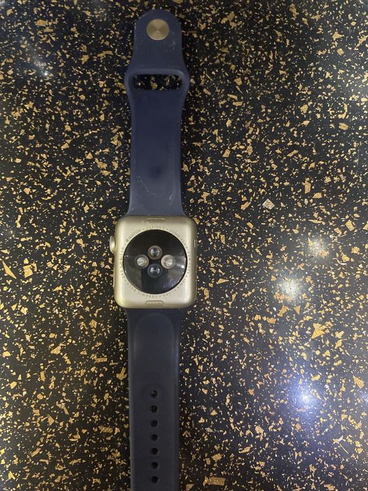 Продам Апл Воч 2 серии