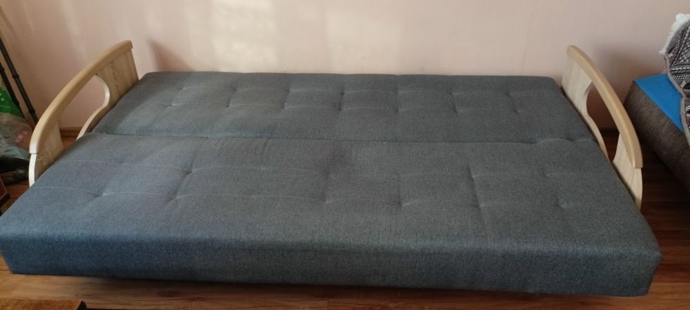 Wersalka w dobrym stanie