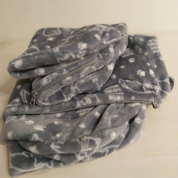 Лежанка для котов со съемным чехлом (новая)