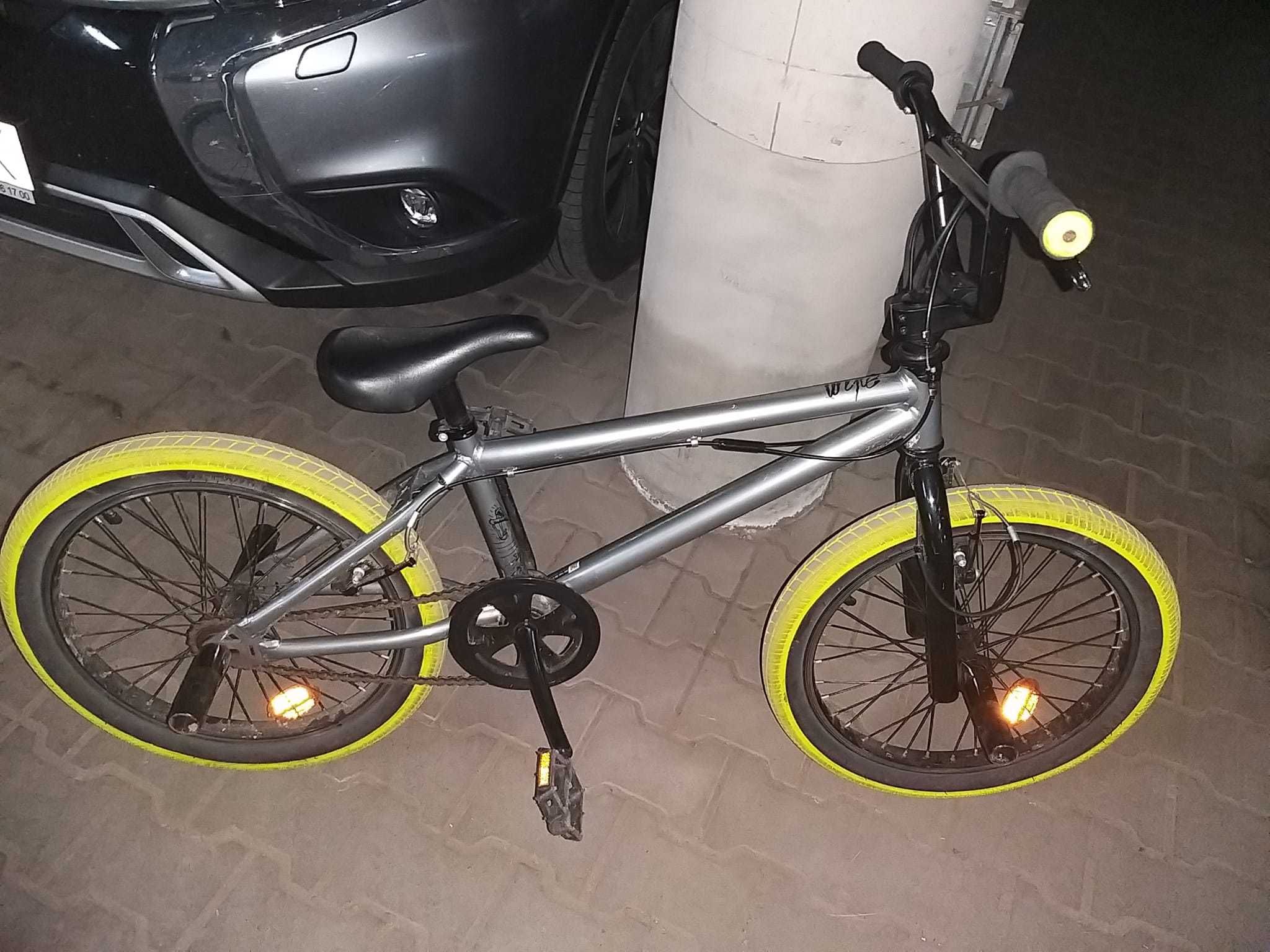 Rower BMX Btwin WIPE 520