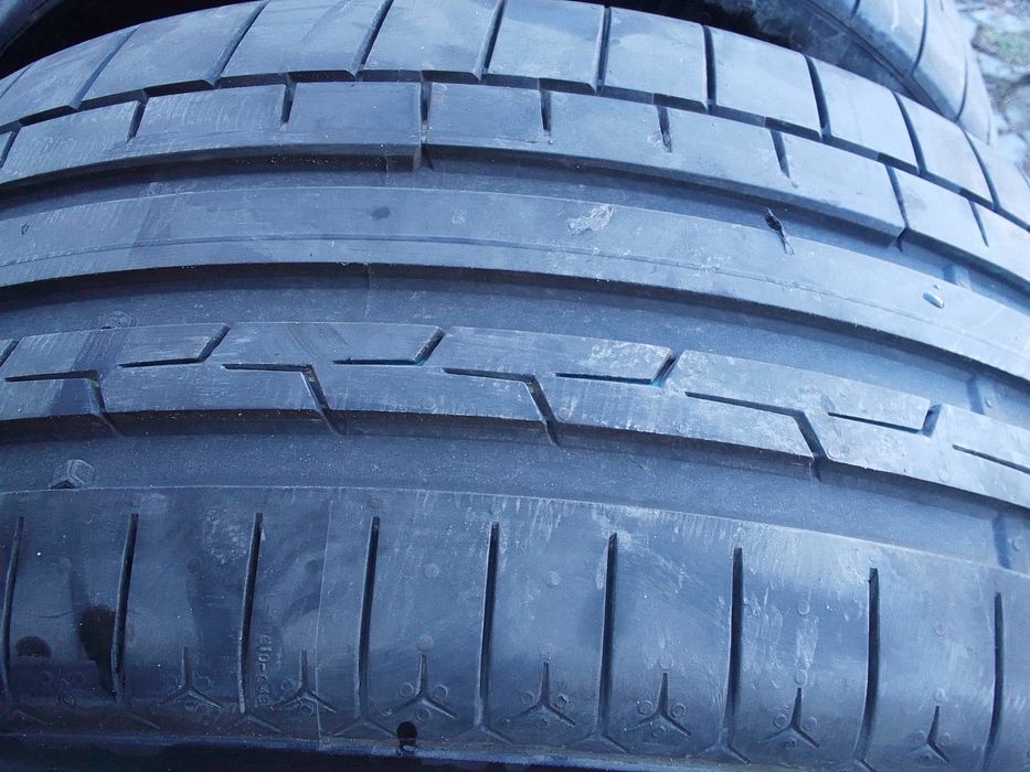 Cena za 2 Opony letnie 255/40r21 CONTINENTAL 2023r