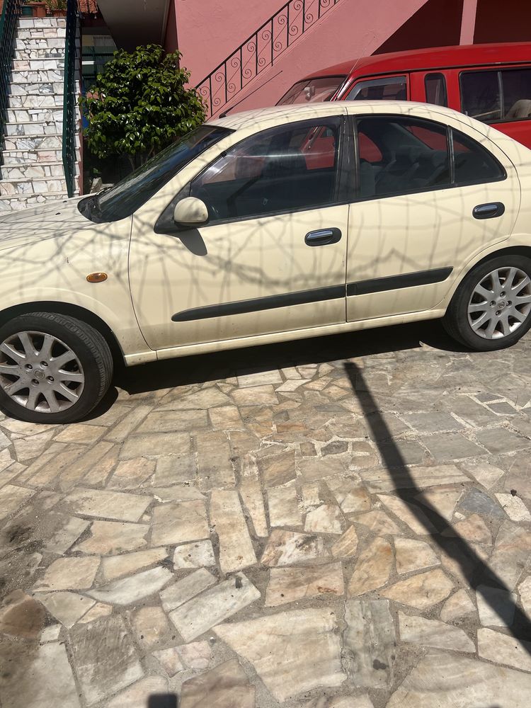 Nissan almera 2.2