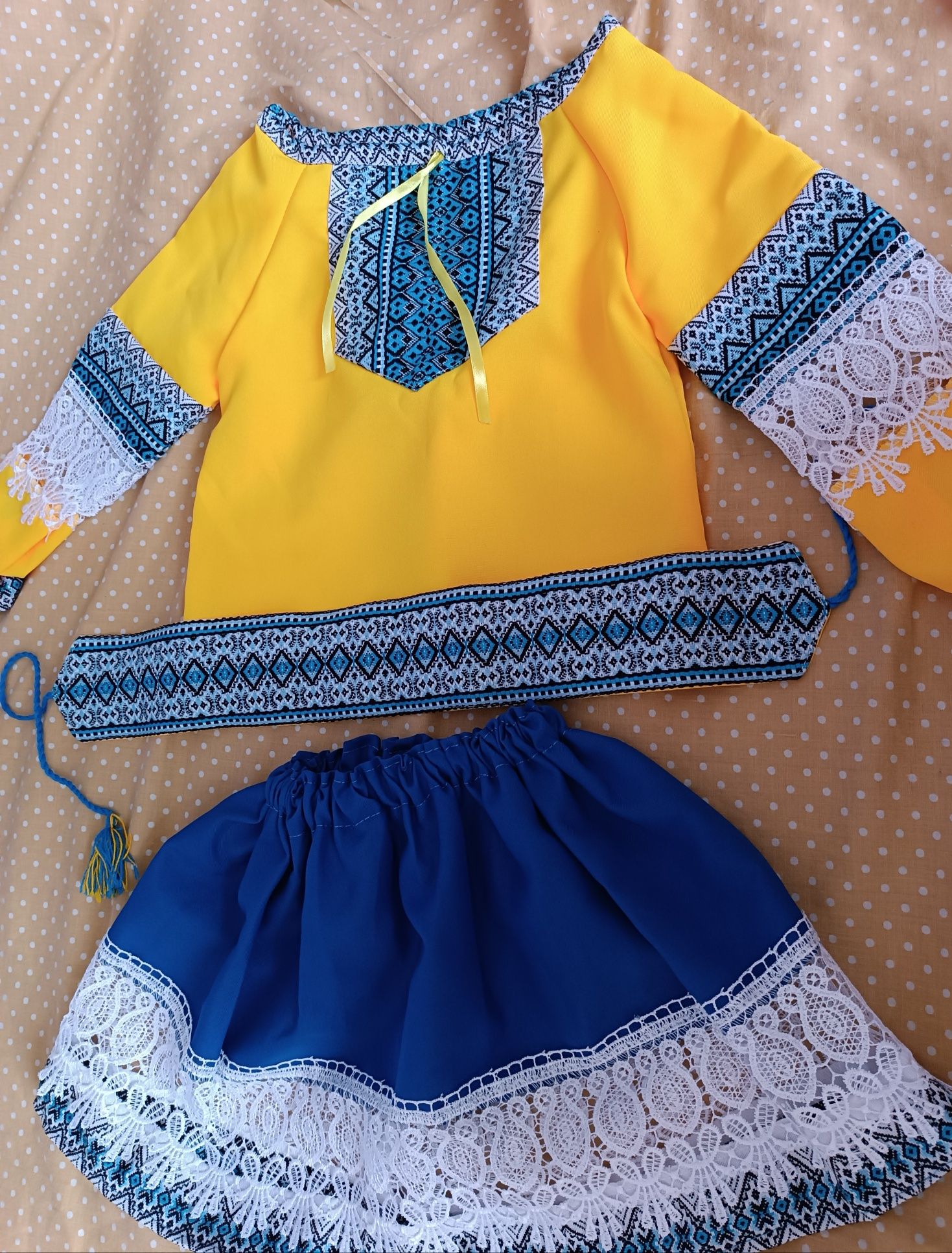 Український костюм для дівчинки