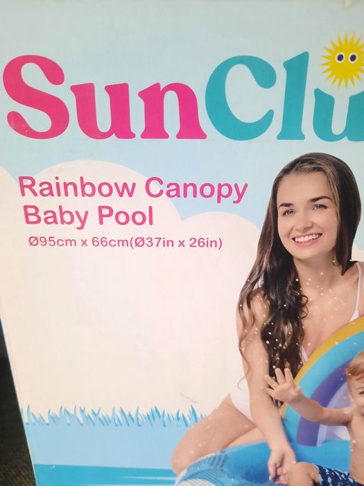 Nowy mały basen tęcza