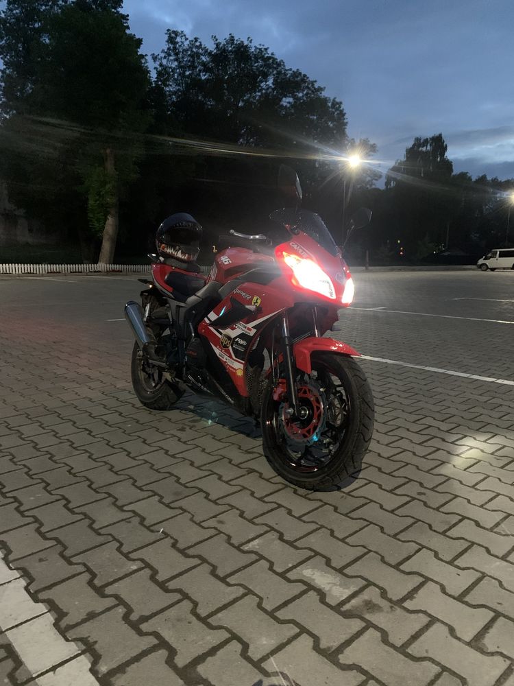 Обміняю Viper f2 250