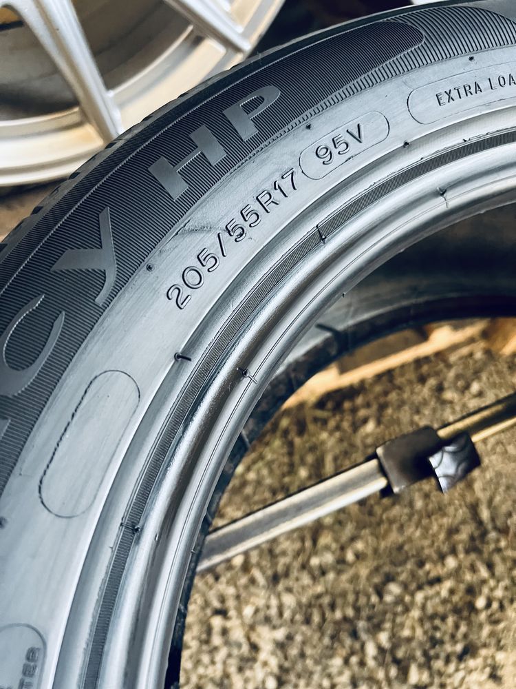 Шини Резина Літні 205 55 17 Michelin Prymacy HP 2шт