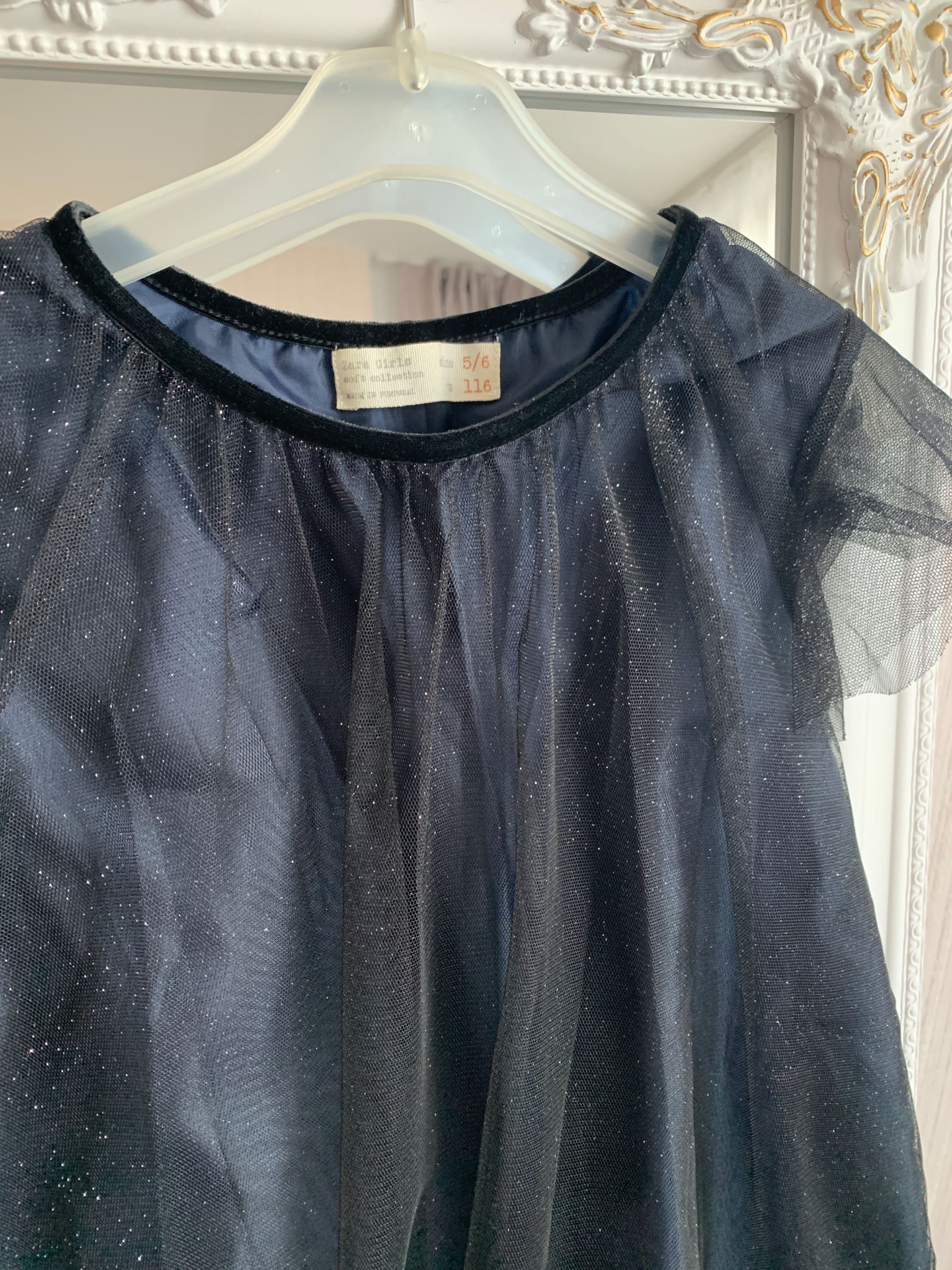 Нарядное платье Zara 5-6 лет 116 см