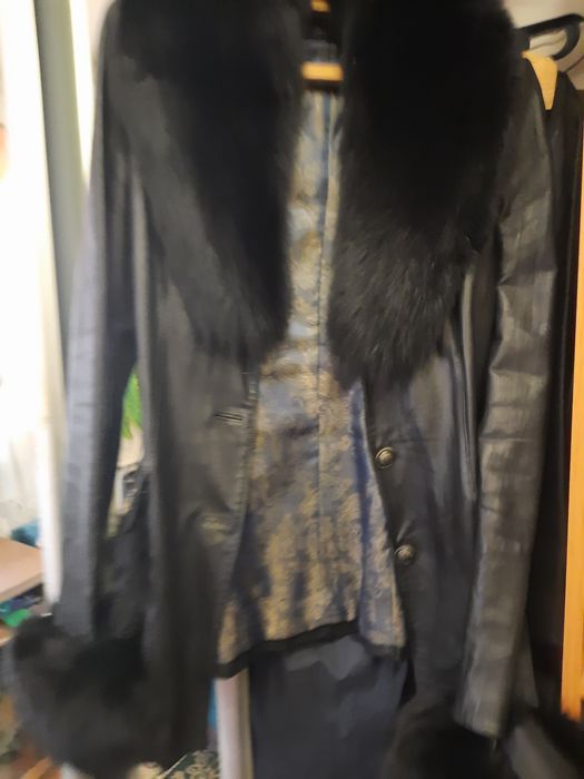 Женская кожаная  куртка