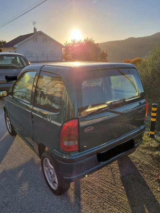 Vendo carro sem carta