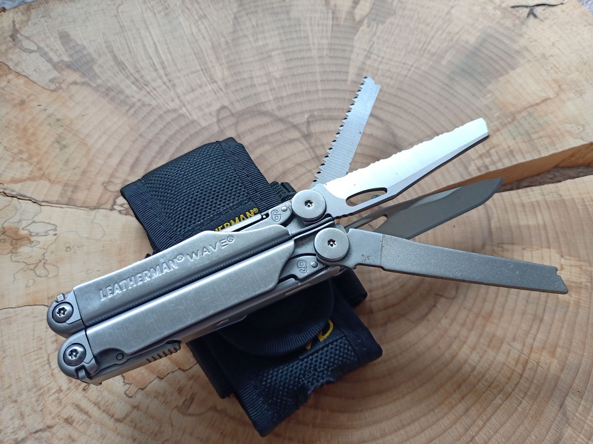 Multitool Leatherman Wave