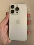 Iphone 15 pro/  biały