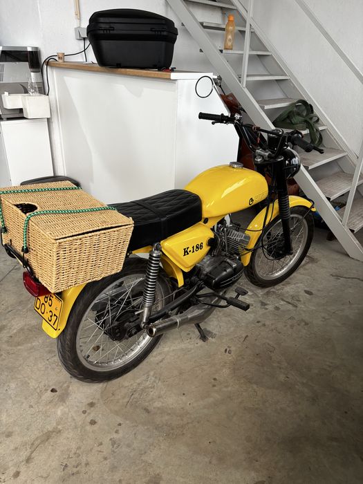 Motorizada casal k186