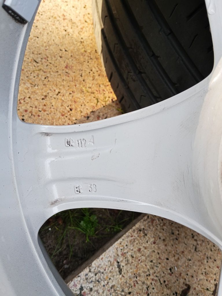 Felgi aluminiowe z oponami letnimi 205 55 R16