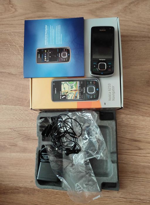 Telefon Nokia 6210 nawigator - bez blokad