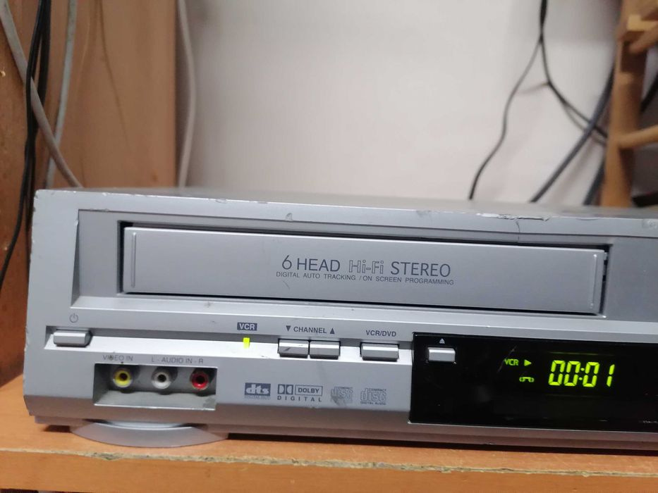 Magnetowid VHS Orion DVD/VR 2961X Combo