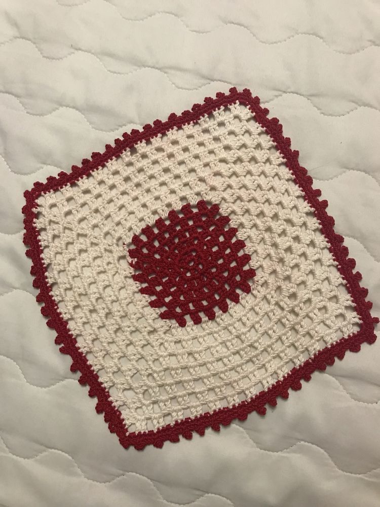 pano naperon de crochet feito a mao