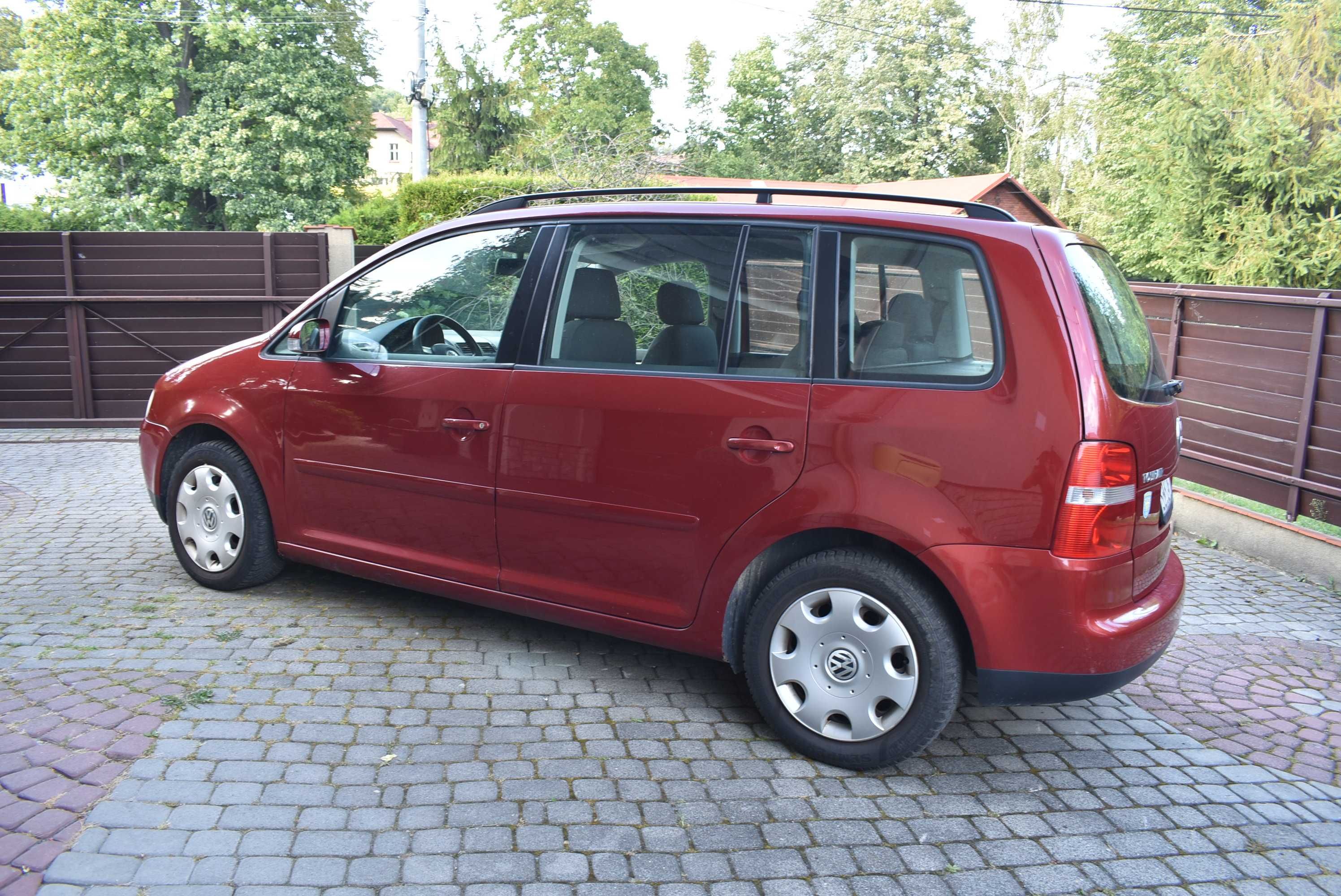 Volkswagen Touran 1.6 FSI 116KM 7 Osobowy Nowy Rozrząd