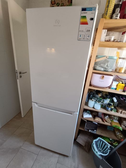 Frigorífico Indesit A+