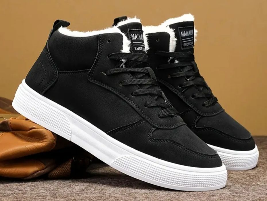 Продам нові ботинки