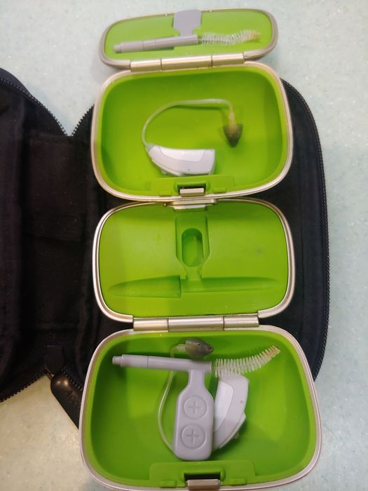 Продам слуховой аппарат phonak