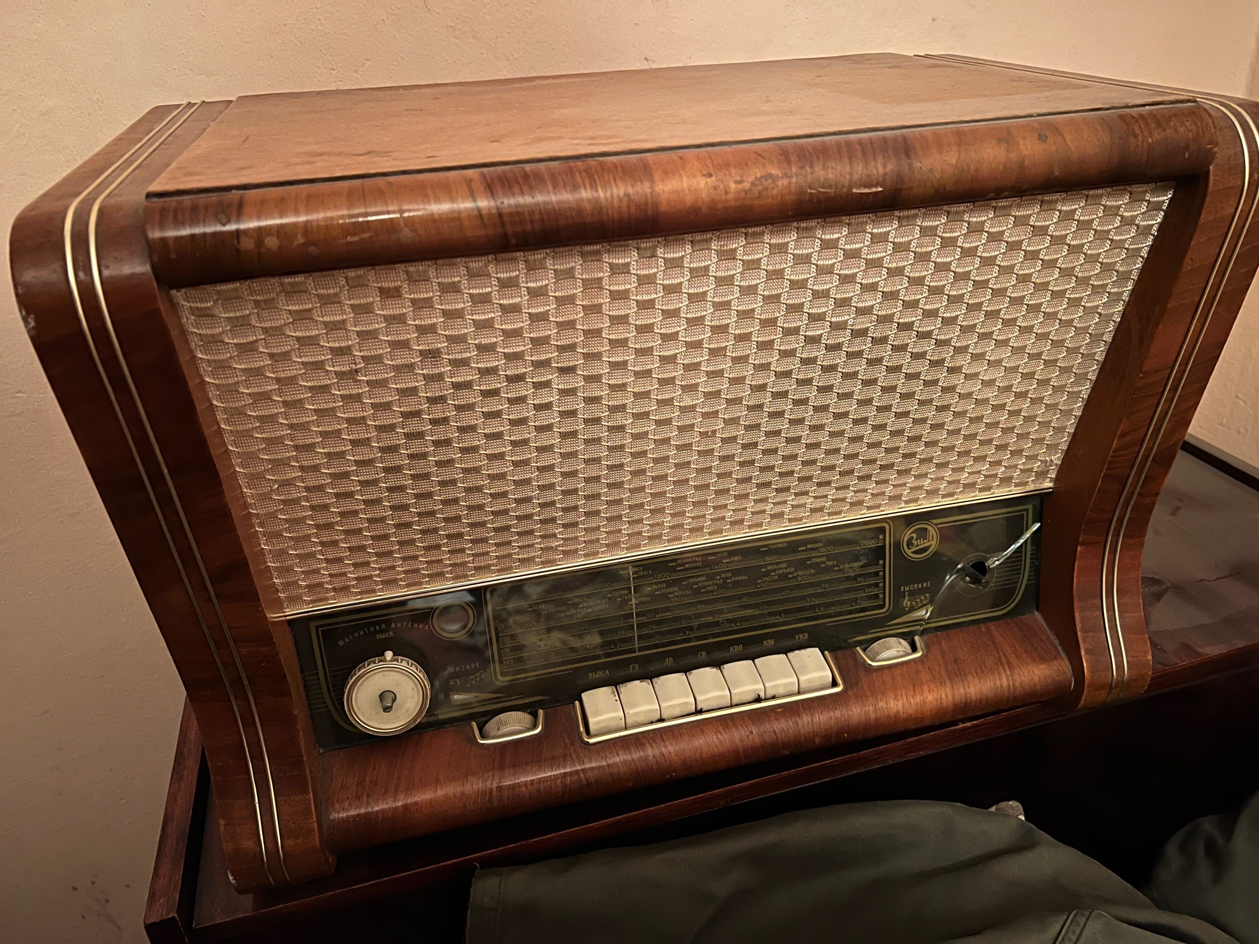 Радіола, радіо, програвач Зил (СРСР) 1959 рік