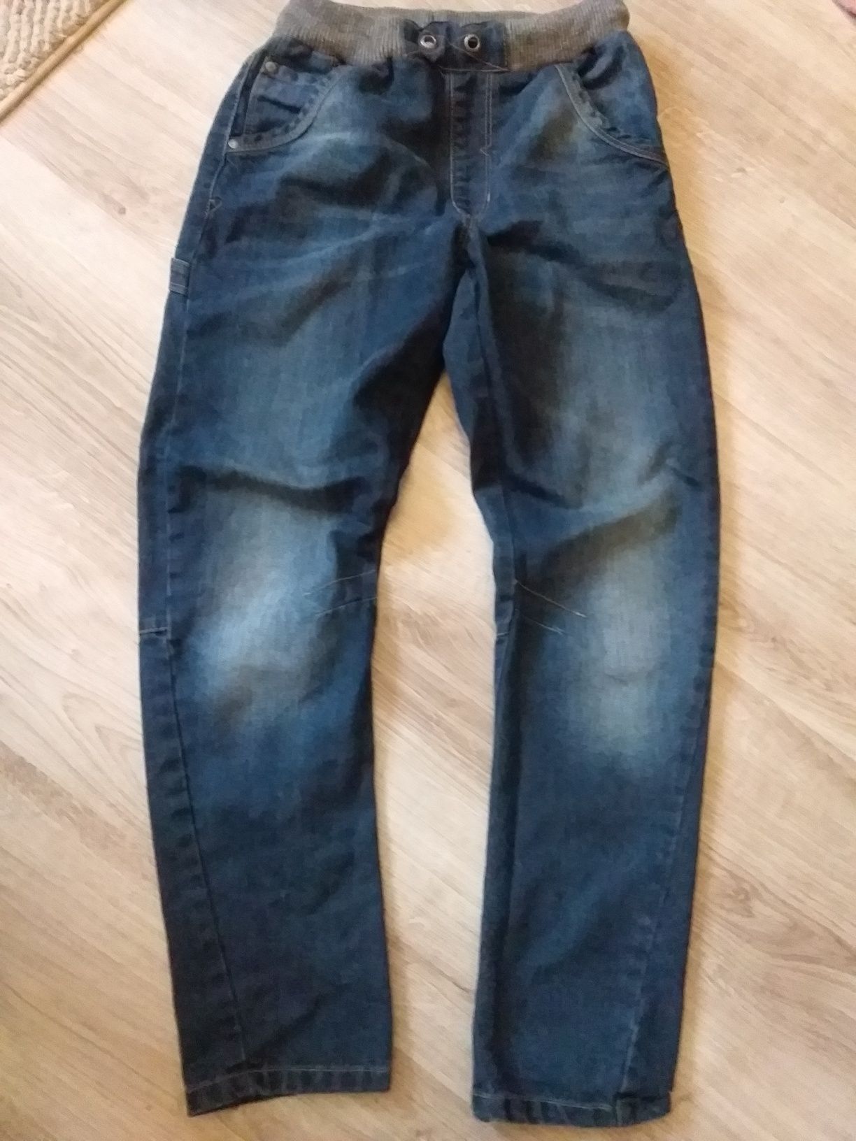 Spodnie dżinsowe George na miękkiej gumie dla szczupłego na 152/158