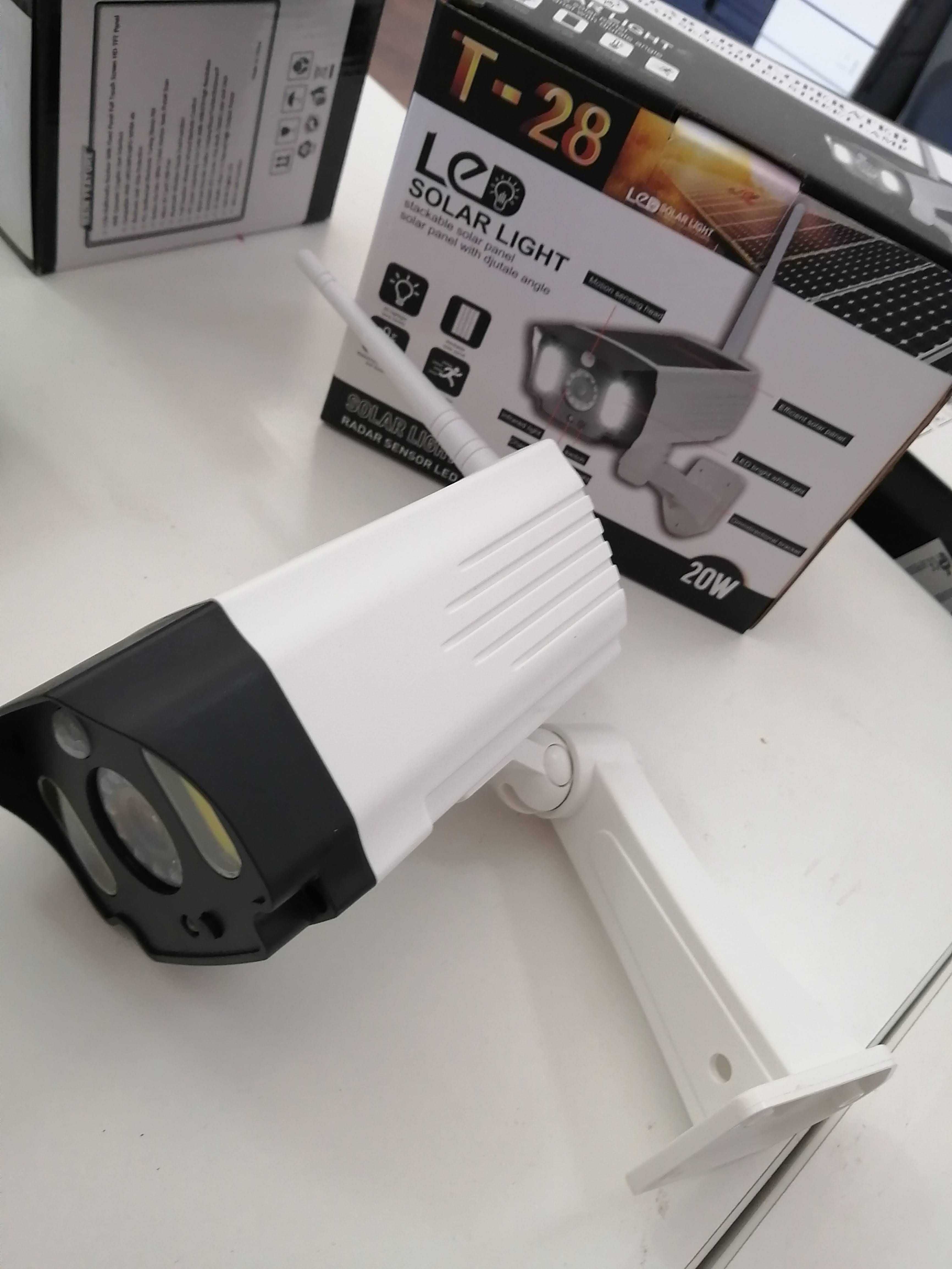 Kamera Monitoringu Atrapa z Lampą LED 2w1 Czujnik Ruchu 20W COB