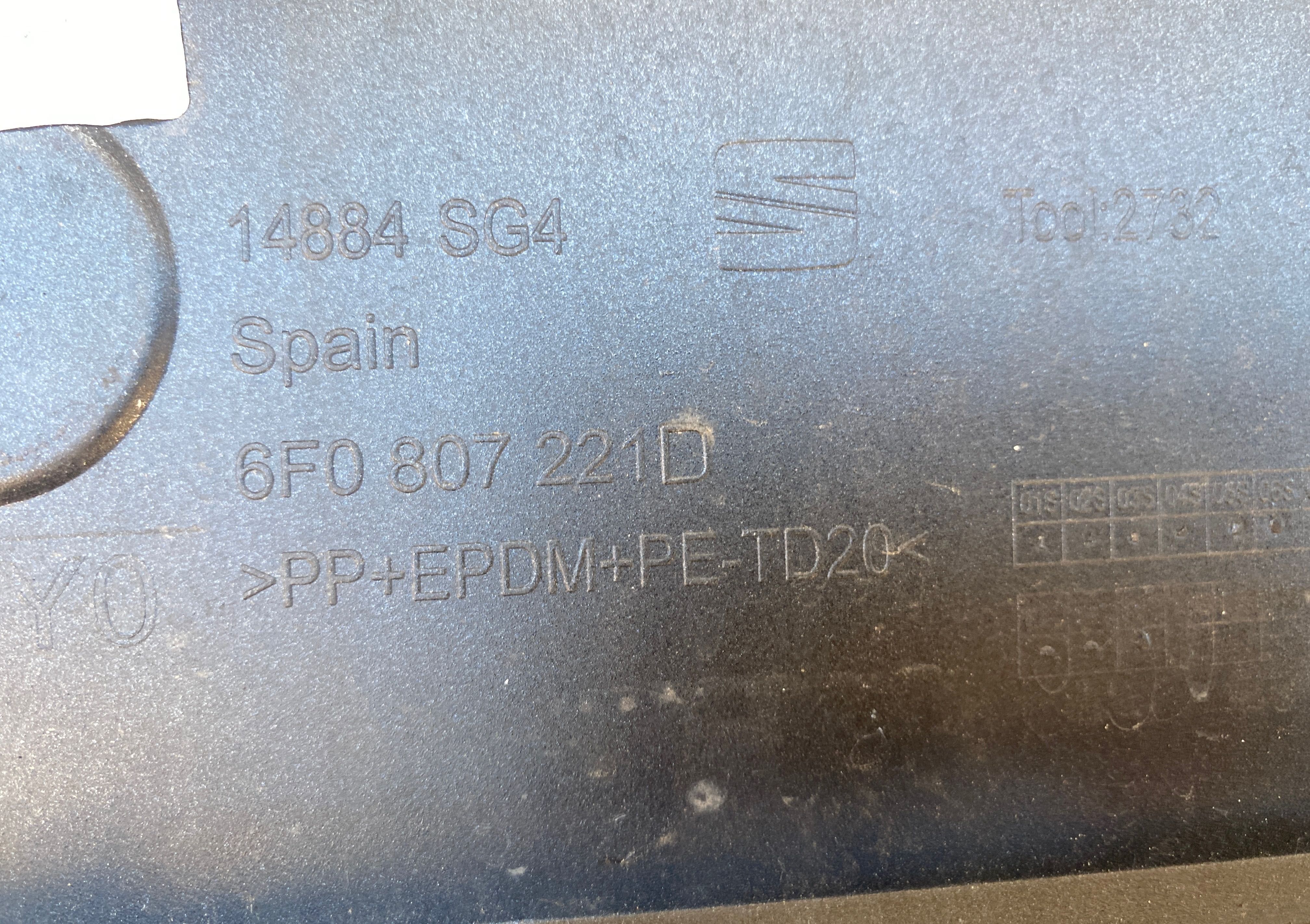 Seat Ibiza V 6F0 zderzak przedni przód idealny oryginał