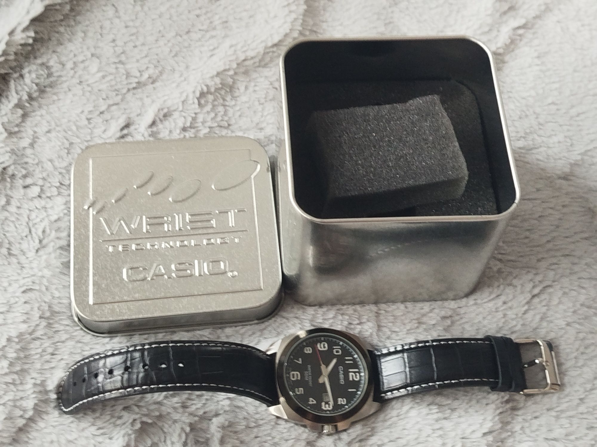 Zegarek Casio MTP-1340 silver black analog quartz men's elegant old mo