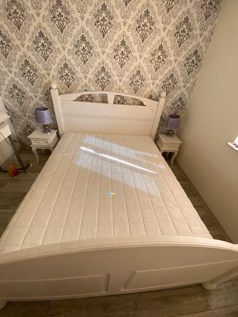 Łóżko drewniane 200x160 białe