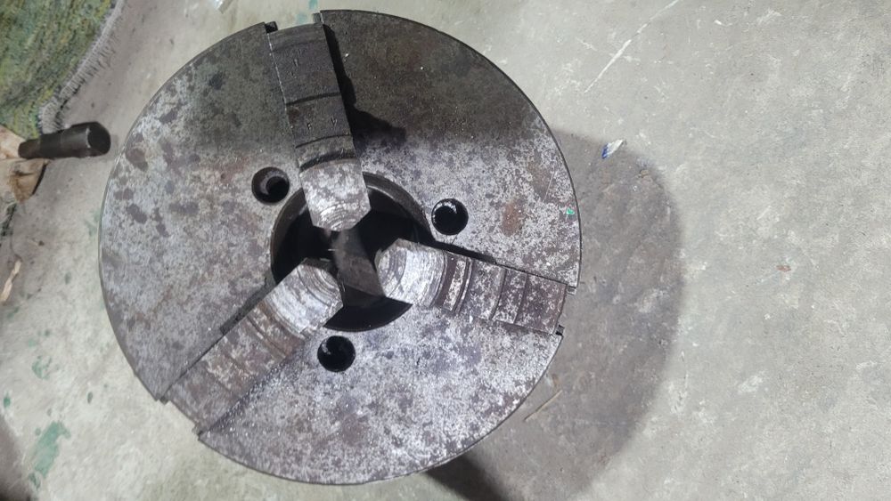 Токарный патрон 250мм.